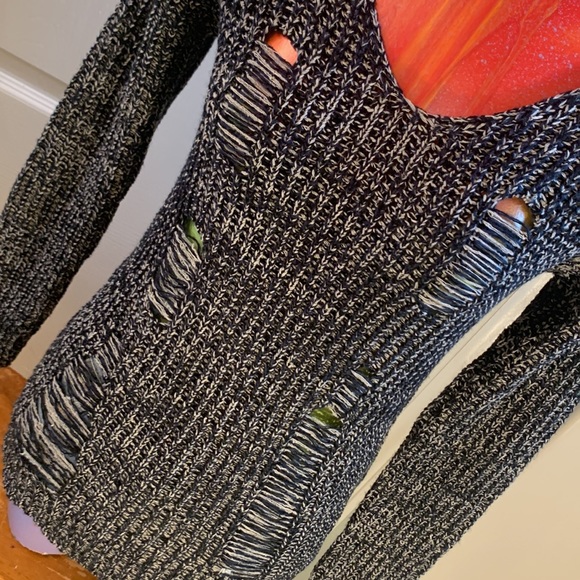 Destroyed Distressed Knit Sweater - Picture 5 of 8